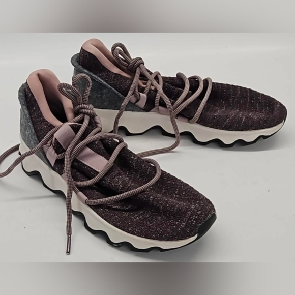 Sorel Kinetic Lace Women's Running Size Shoes 7.5 MSRP $130 - Picture 3 of 6